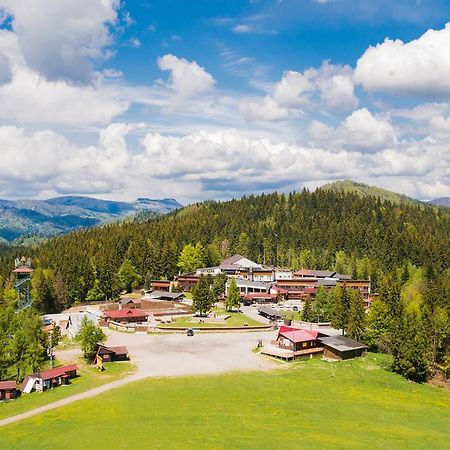 Hotel Sachticka Banská Bystrica Dış mekan fotoğraf