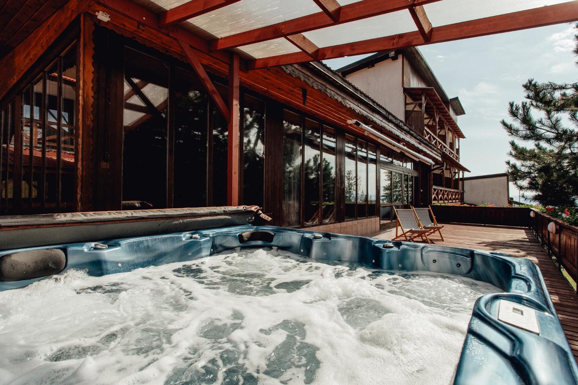 Hotel Sachticka Banská Bystrica Dış mekan fotoğraf