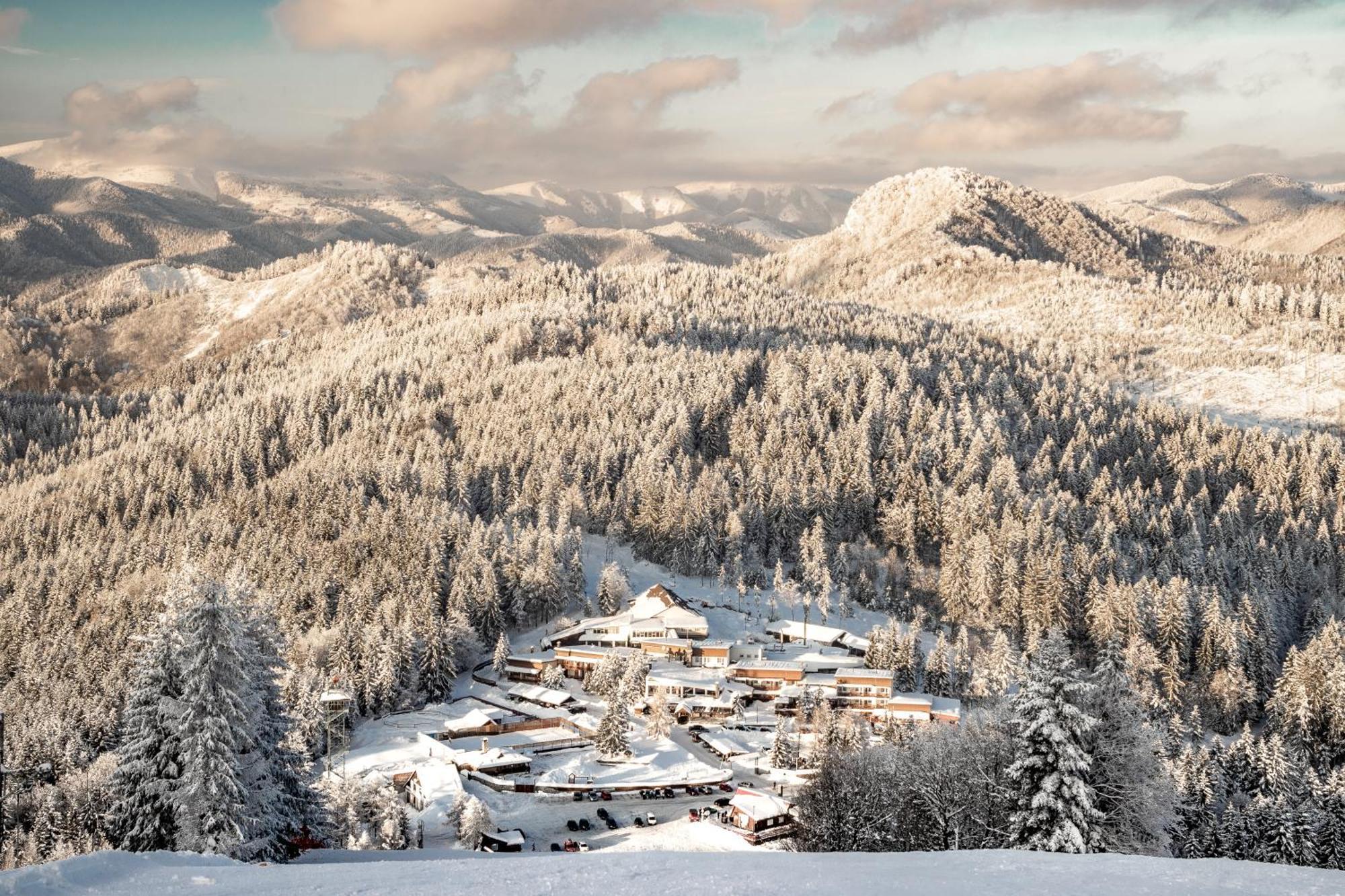 Hotel Sachticka Banská Bystrica Dış mekan fotoğraf