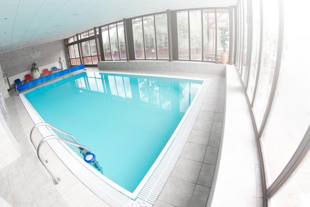 Hotel Sachticka Banská Bystrica Dış mekan fotoğraf