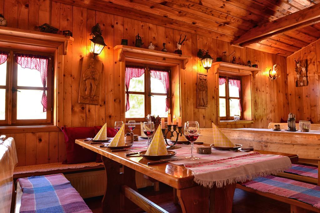 Hotel Sachticka Banská Bystrica Dış mekan fotoğraf