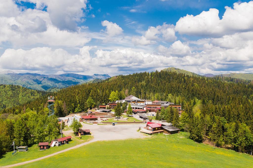 Hotel Sachticka Banská Bystrica Dış mekan fotoğraf