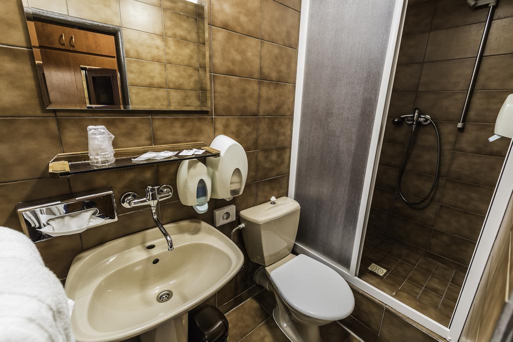 Hotel Sachticka Banská Bystrica Dış mekan fotoğraf